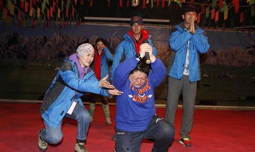 爆料韩红的拳击手视频,揭秘明星私下健身生活  第3张